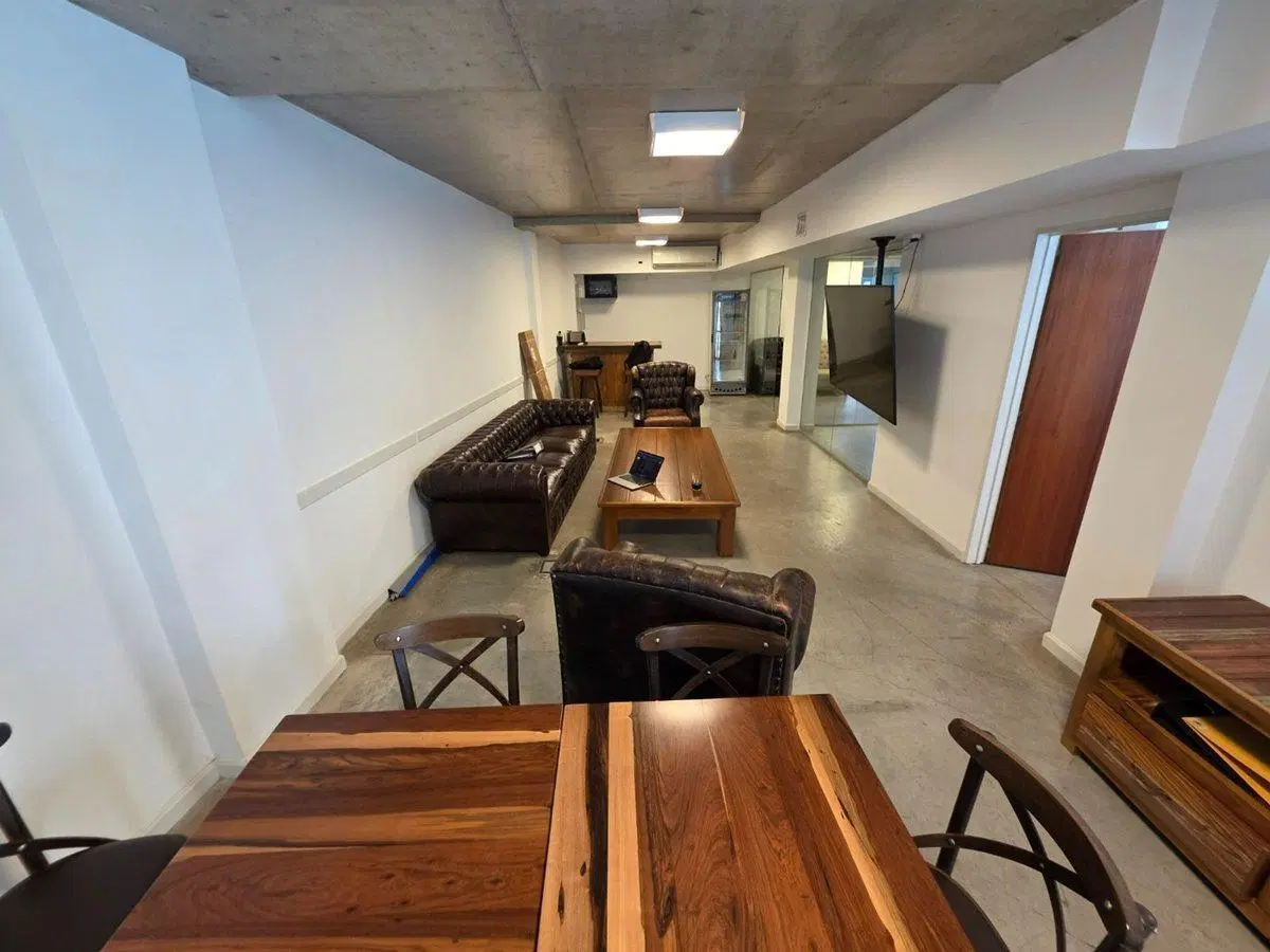 VENTA OFICINA IDEAL INVERSOR, CON RENTA 11% ANUAL 4