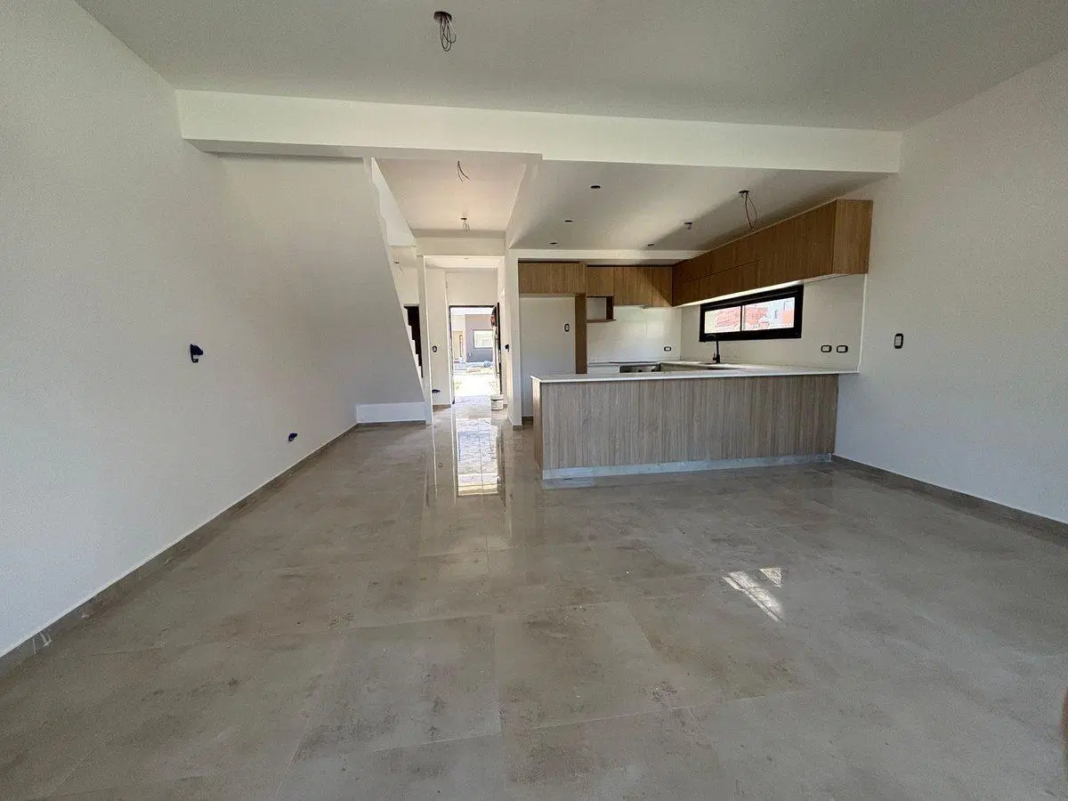 VENTA CASA 4AMB B° SPRINGPARK PILAR KM51 ESTRENAR 5