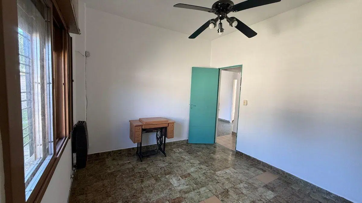 CASA 3 AMB EN VENTA EN BOULOGNE CON PATIO DEPOSITO 2