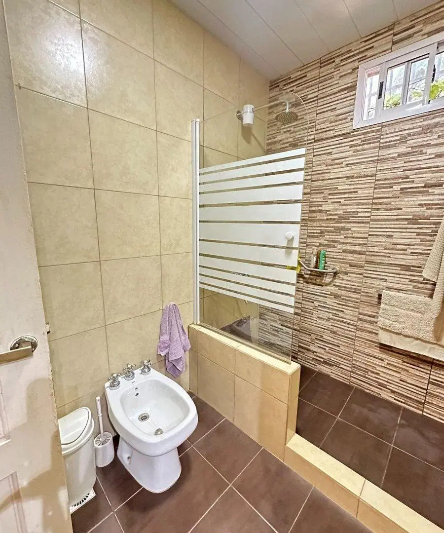 VENTA CASA QUINTA CON PILETA 4 AMB, GRAND BOURG 3