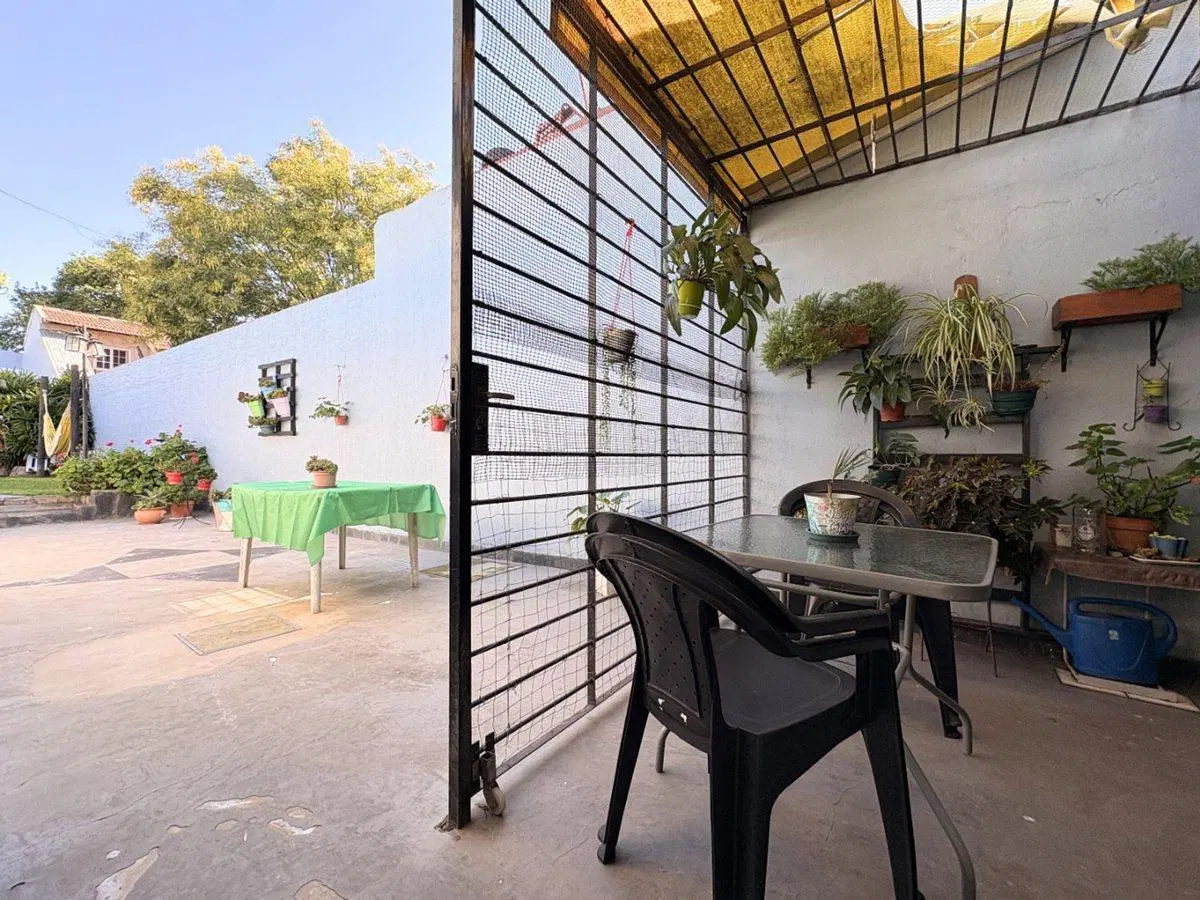 Casa 4 amb en venta - Palomar - Pileta y cochera 3