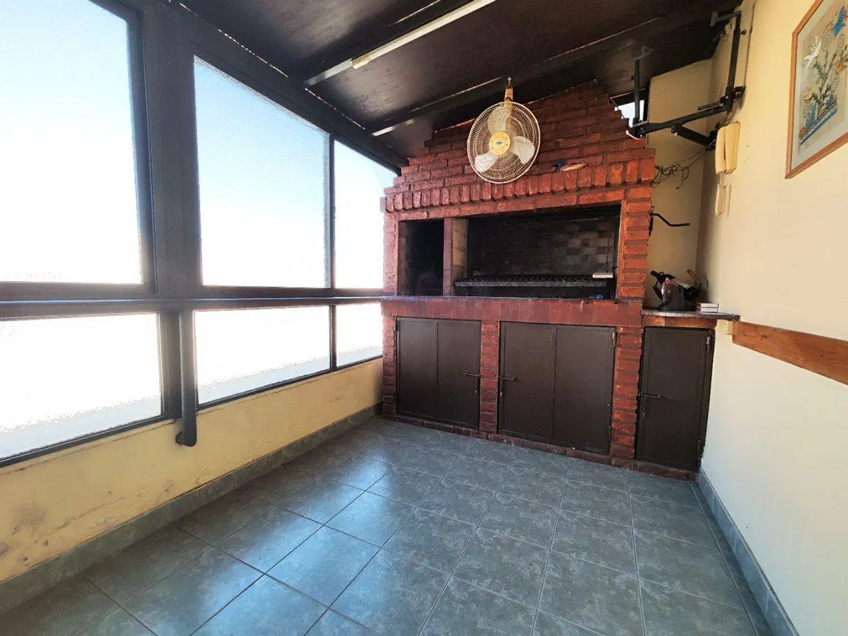 VENTA DPTO 4 AMB EN FLORES C/TERRAZA Y QUINCHO 3