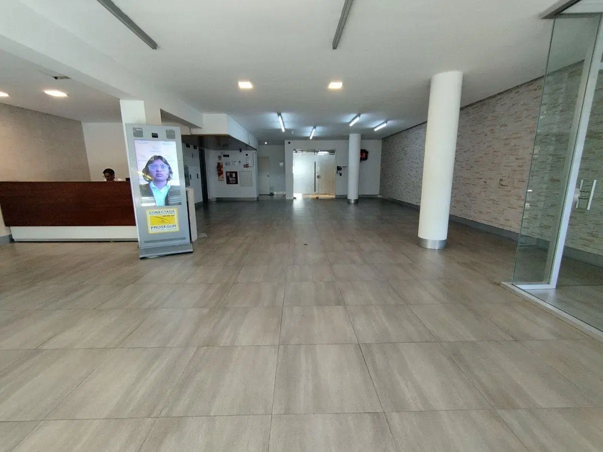 Oficina AAA en VENTA en Parque Patricios C/Renta 2