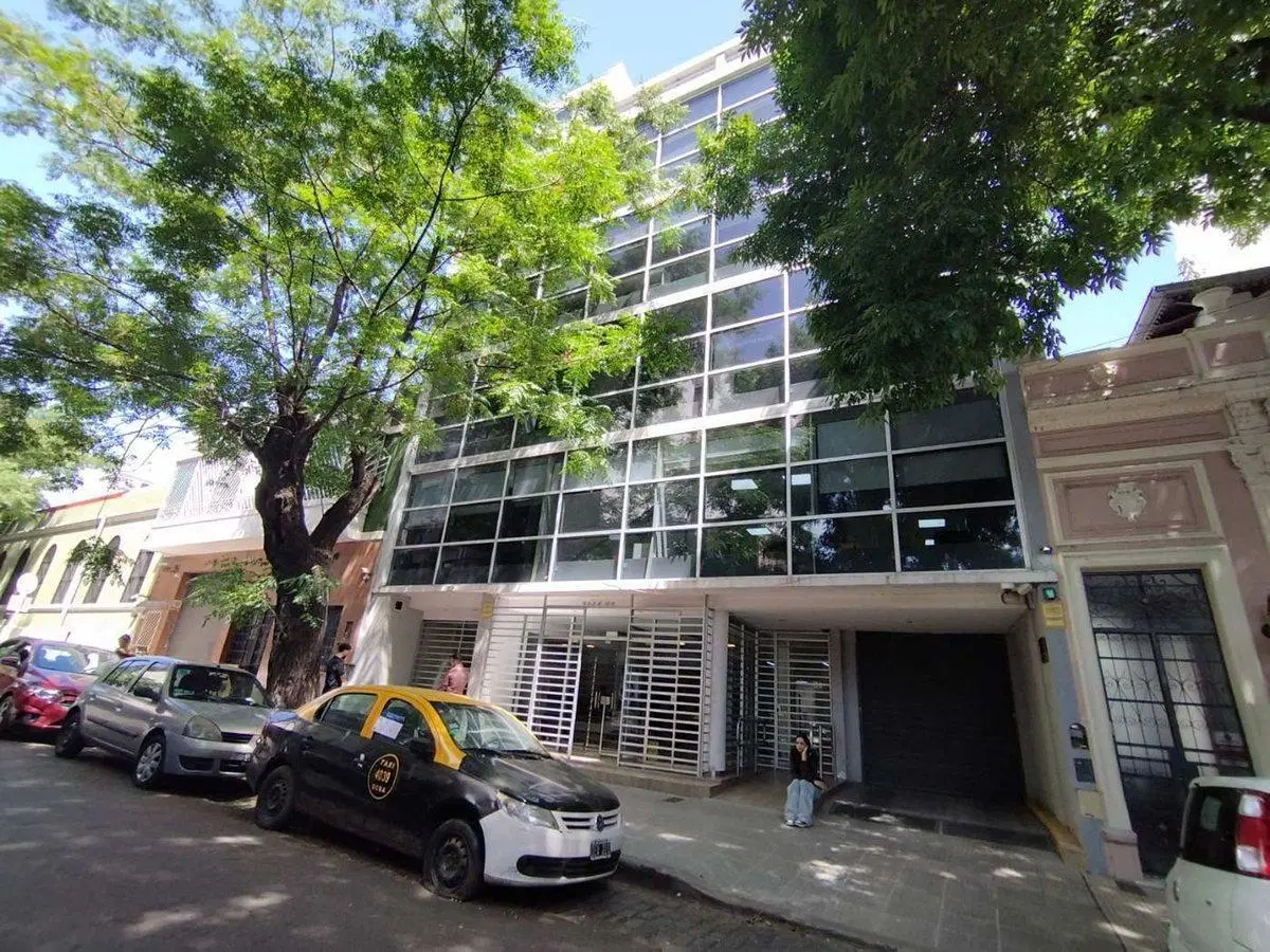 Oficina AAA en VENTA en Parque Patricios C/Renta 5