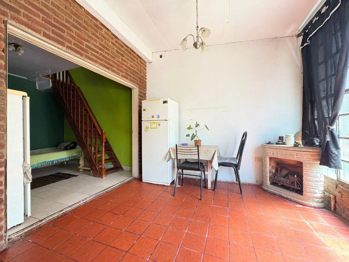 VENTA CASA MULTIFAMILIAR 5 AMBIENTES I. CASANOVA 5