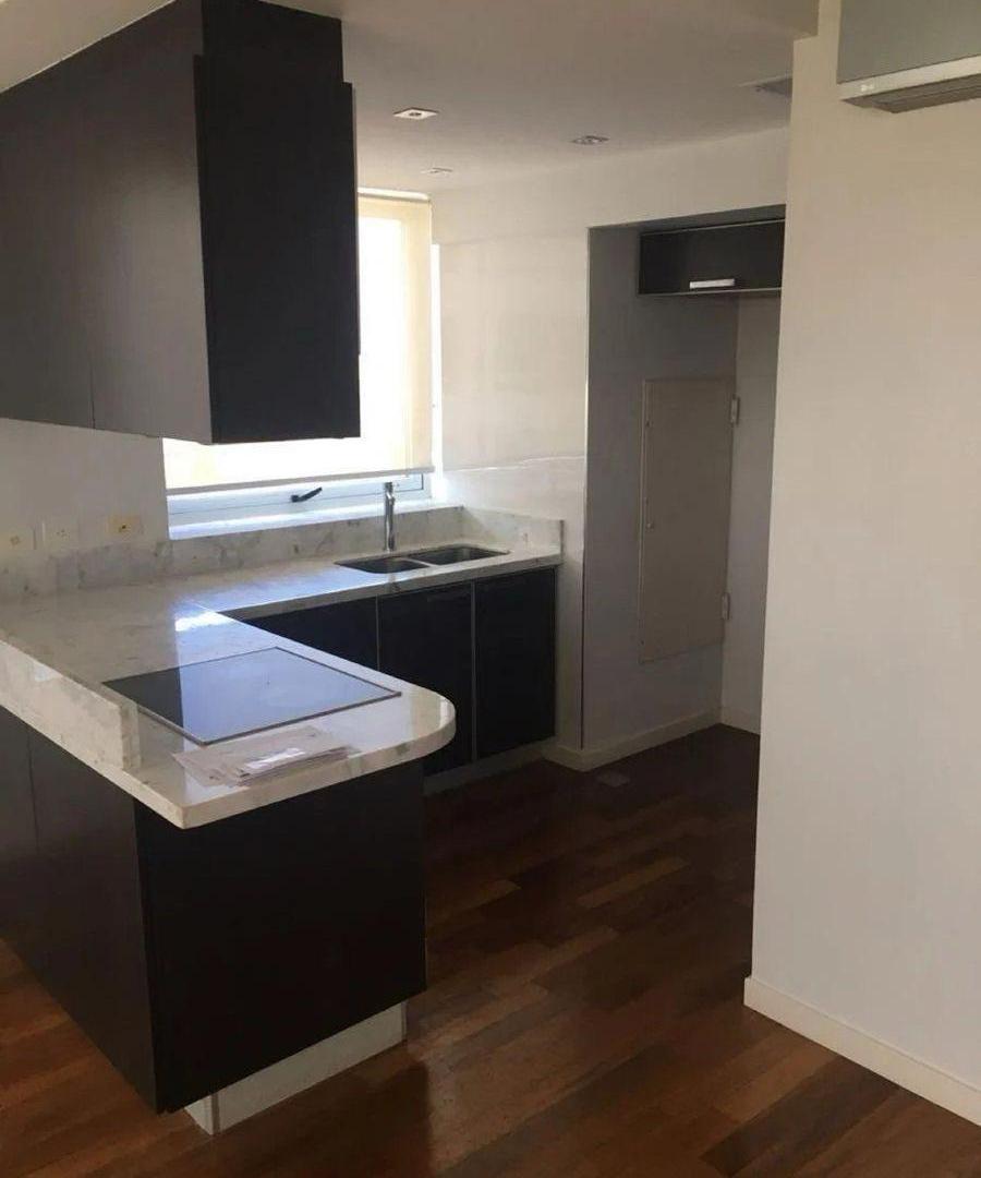 Foto de VENTA DEPTO 2 AMB. - PUERTO MADERO C/ VISTA AL RIO, imagen 2