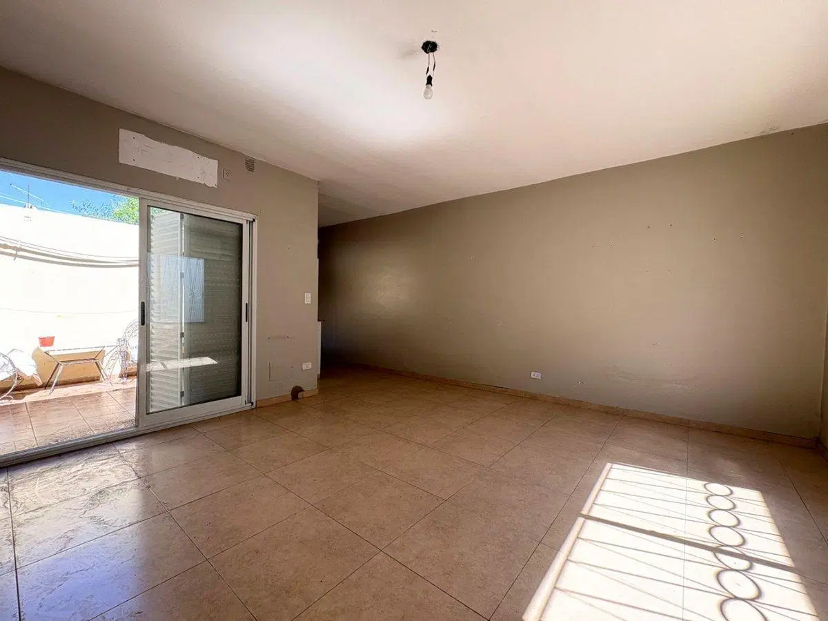 PH 3 Ambientes Venta Caseros Patio Interno 2