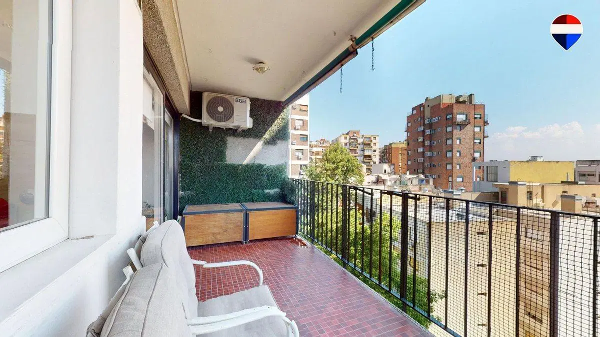 DPTO 2 AMBIENTES EN VENTA EN ACASSUSO CON BALCON 4