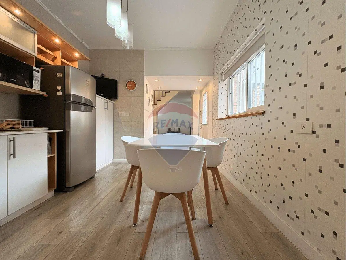 CASA 5 AMB EN VENTA EN DEVOTO CON PILETA Y SUITE 3