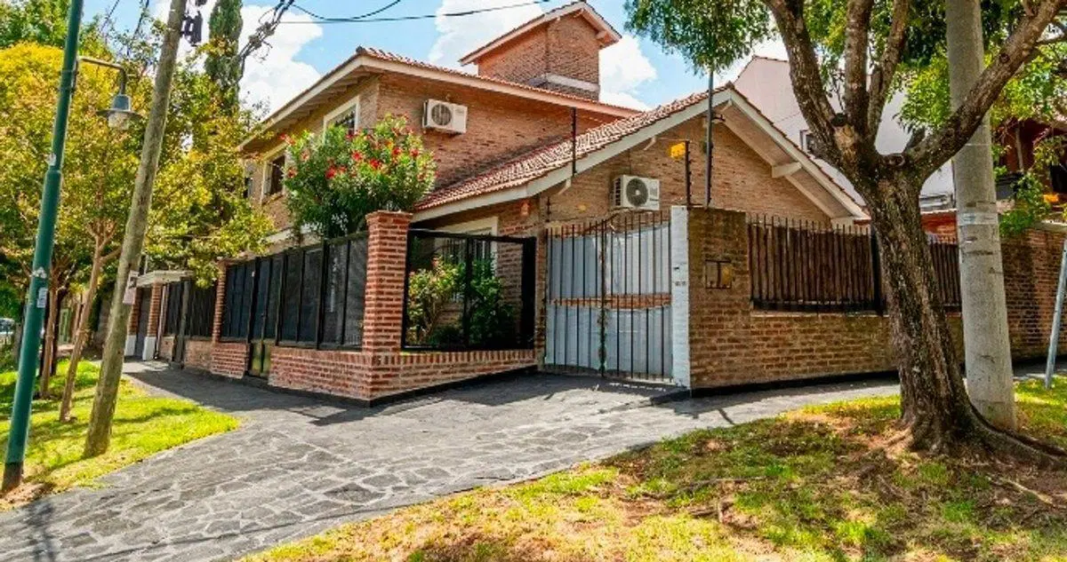 Venta Dúplex 4 amb. con Cochera Patio y Parrilla 5