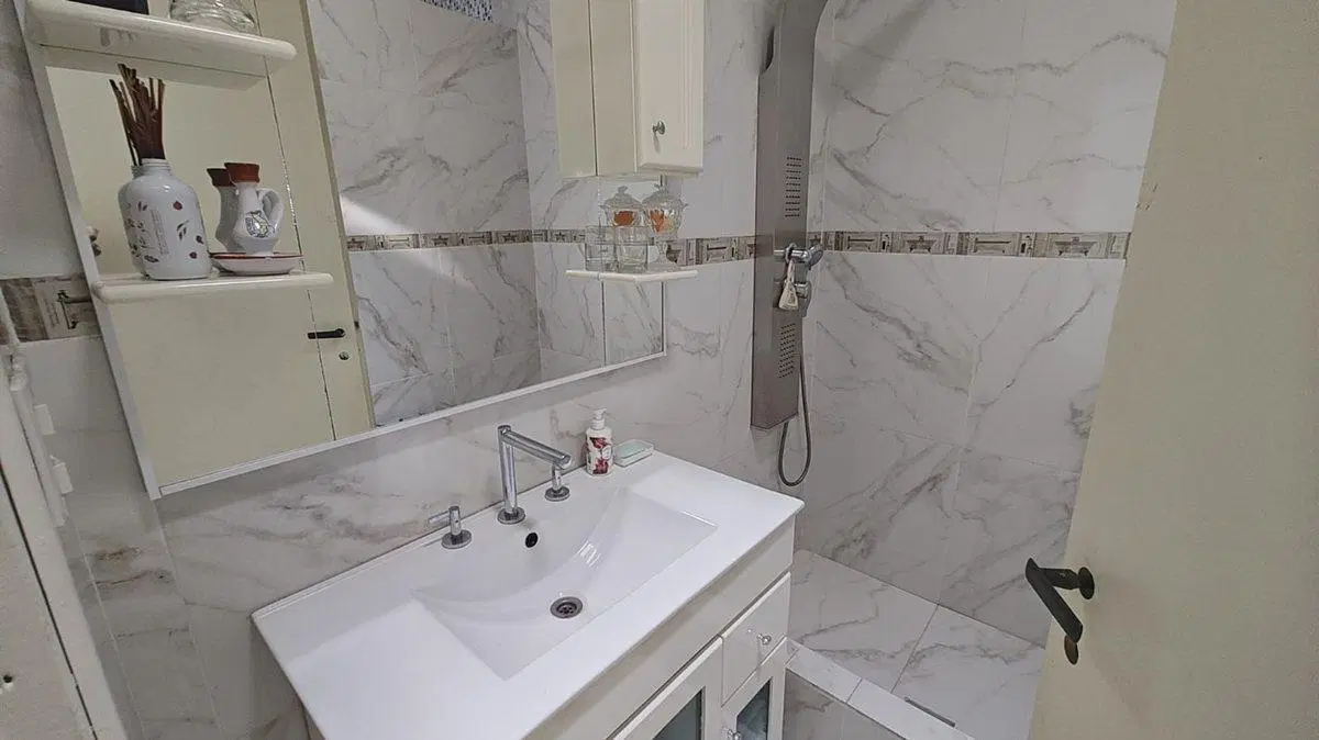 Venta Casa+2 Locales+ Dto 2 Amb Villa Ballester 2
