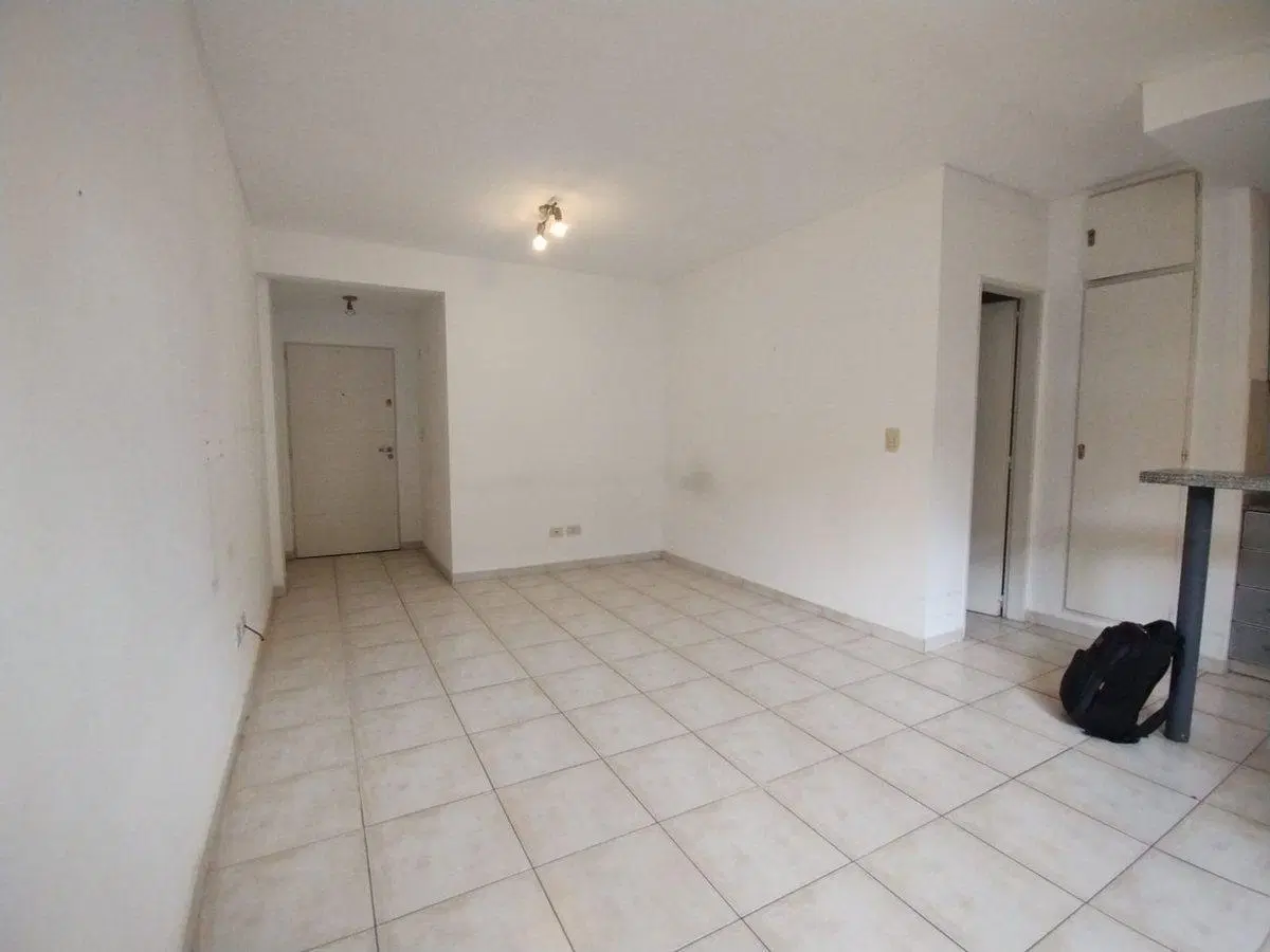 Venta Monoambiente luz y verde en San Fernando 5