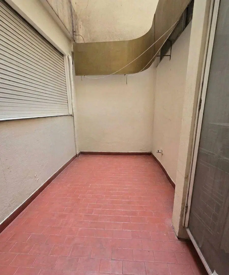 Venta dpto 2 ambientes con patio Caballito 2