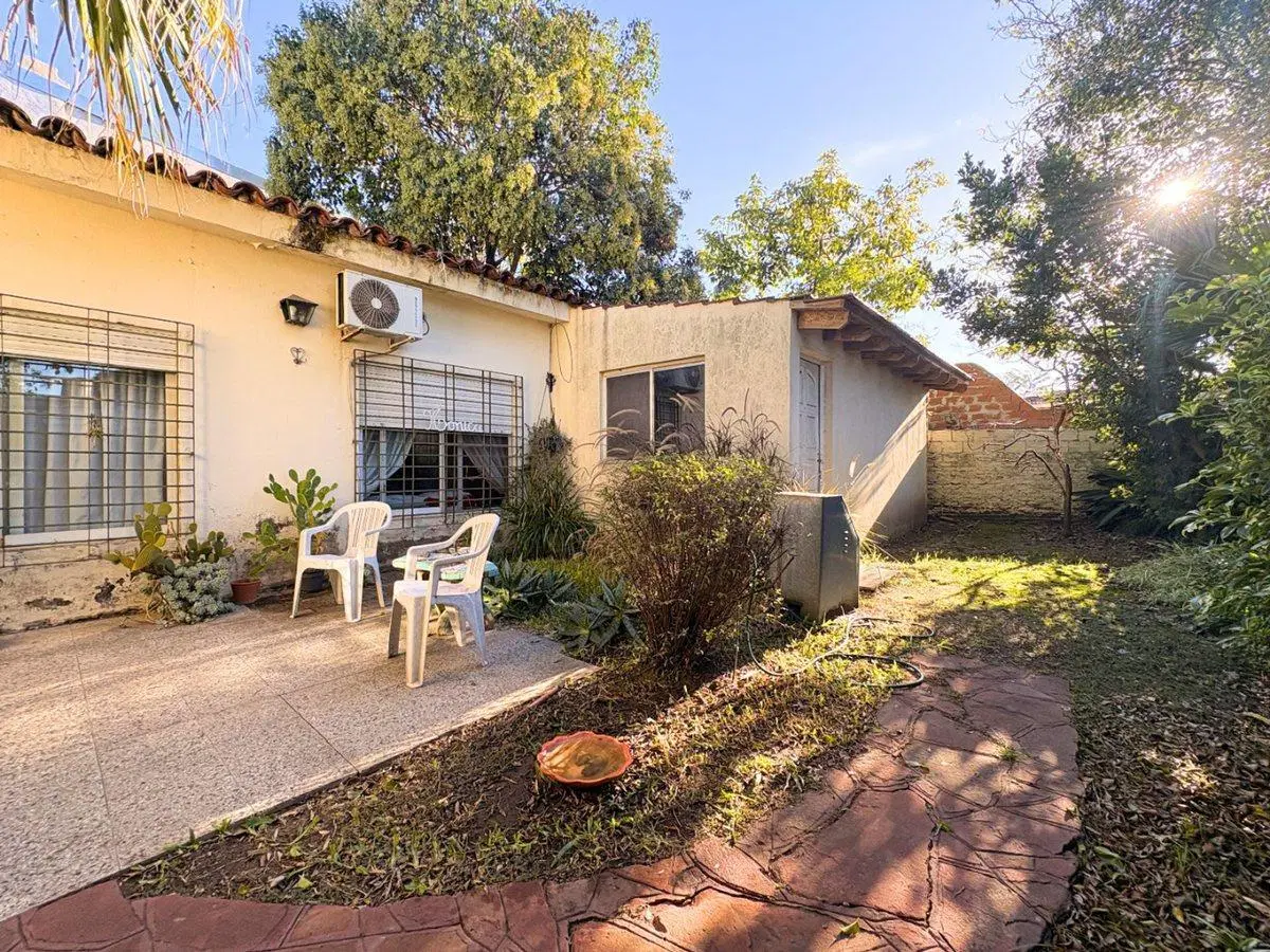 Casa 3 Amb en venta en Hurlingham c/Jardin y Depto 2