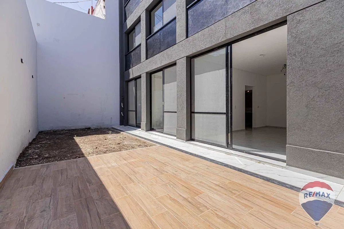 DEPARTAMENTO 3 AMB A ESTRENAR PATIO JARDIN COCHERA 3