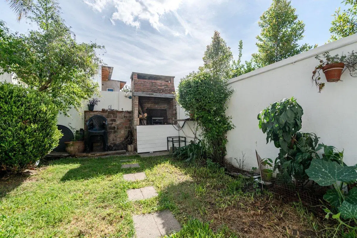 PH Carapachay Venta 4 amb. Jardín Cochera Parrilla 3