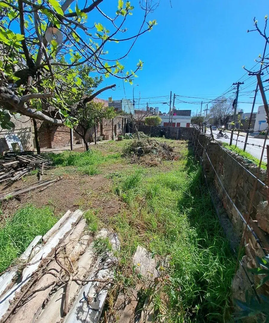 Lote en Venta en Caseros – Zona RMI2 4