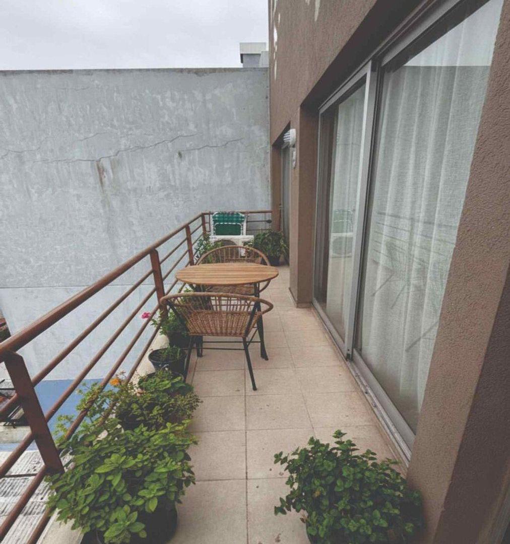 Departamento 2 ambientes venta Chacarita luminoso