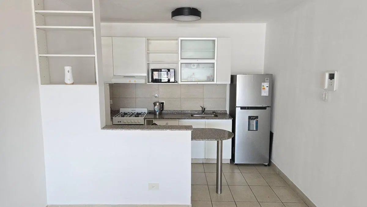 VENTA DPTO 2 AMB. C/ BALCON MUCHA LUZ S CRISTOBAL 4