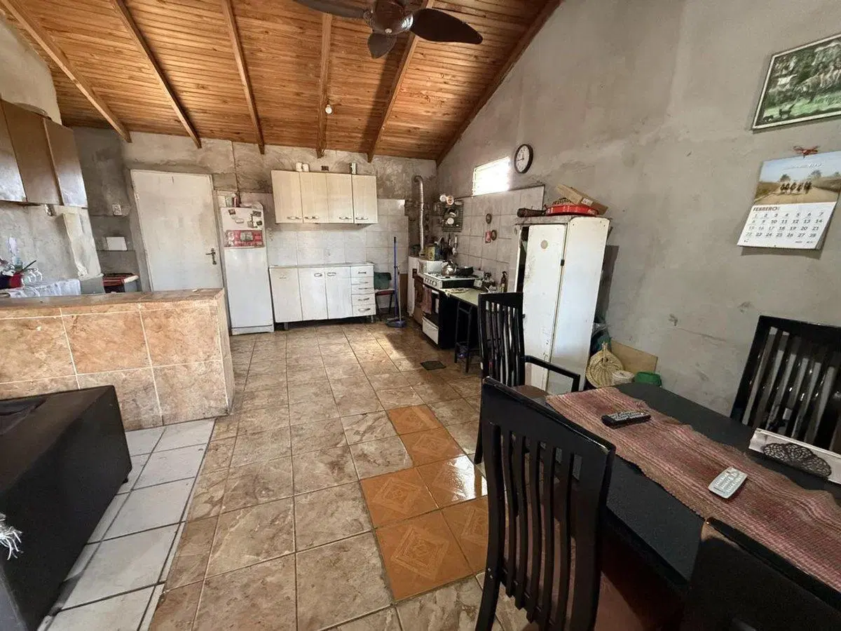 VENTA CASA 4 AMBIENTES; MORON, BUENOS AIRES 2
