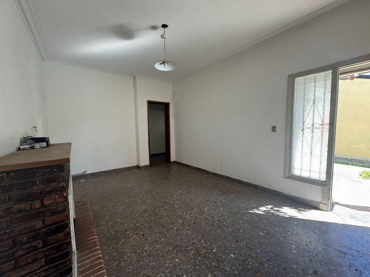 Foto de Casa 3 Ambientes Venta Moreno Parque Cochera, imagen 1
