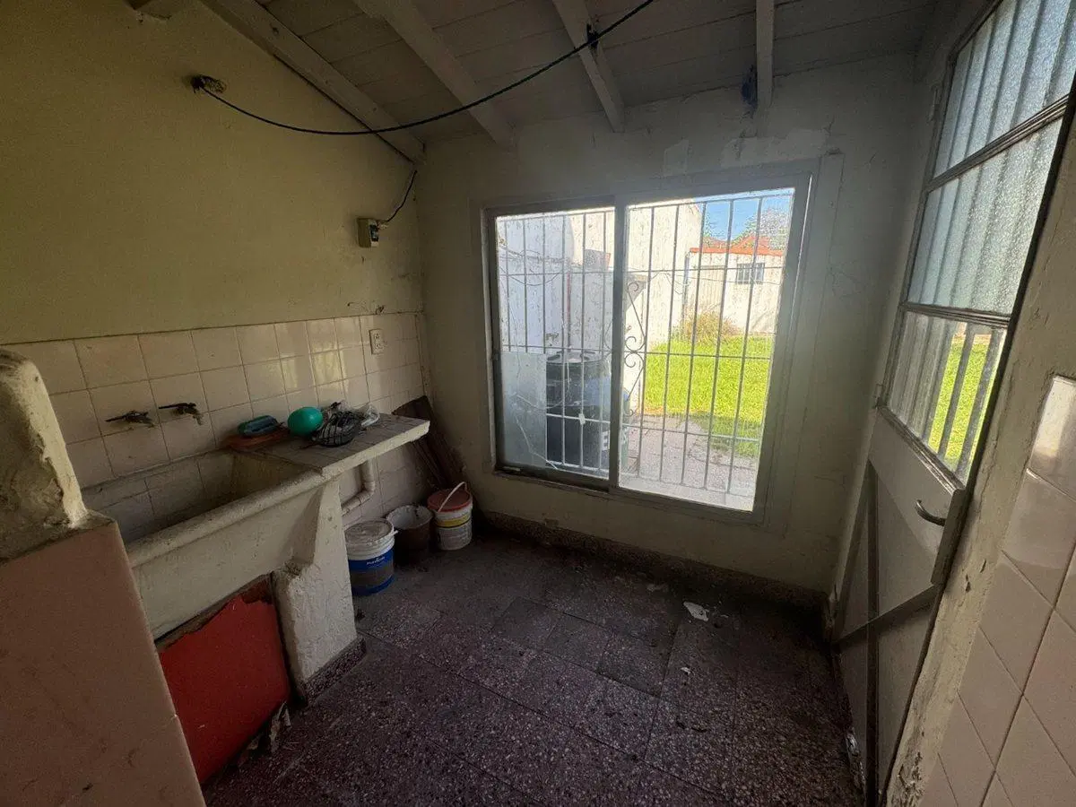 Casa 3 Ambientes Venta Moreno Parque Cochera 4