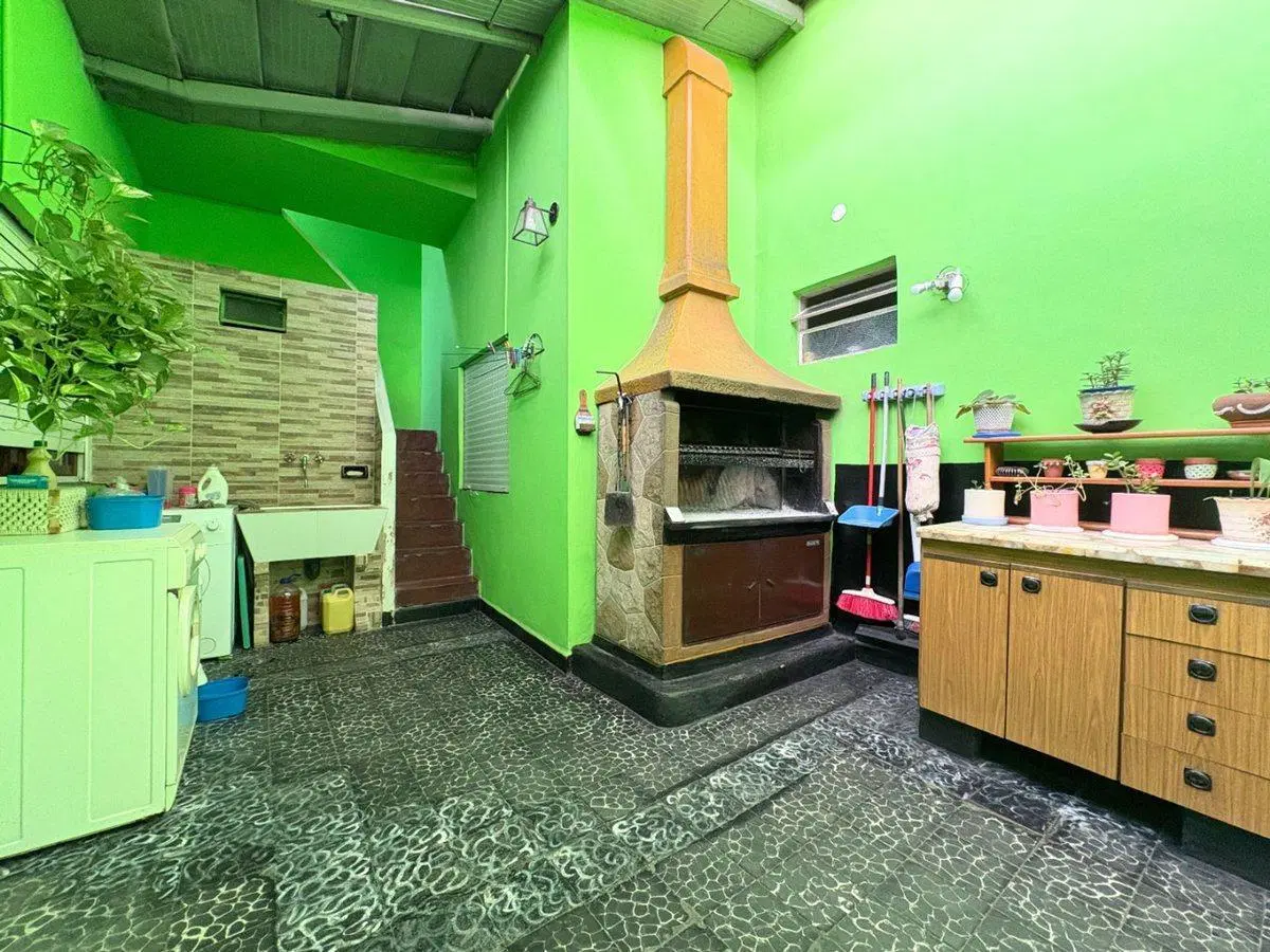 CASA MULTIFAMILIAR EN VENTA EN LOMAS DEL MIRADOR 2