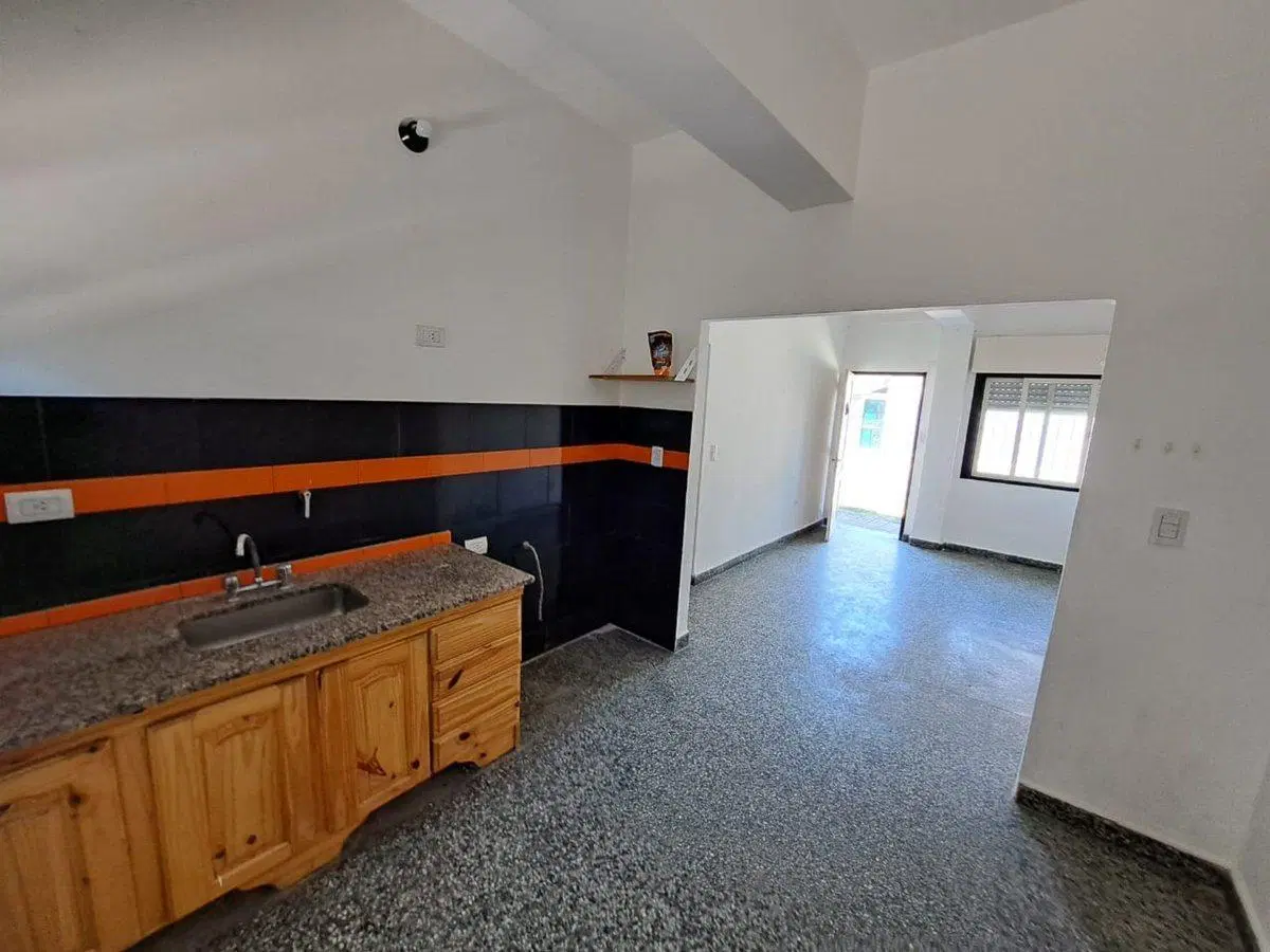 PH 3 Ambientes Venta Caseros - Patio FINANCIACIÓN 3