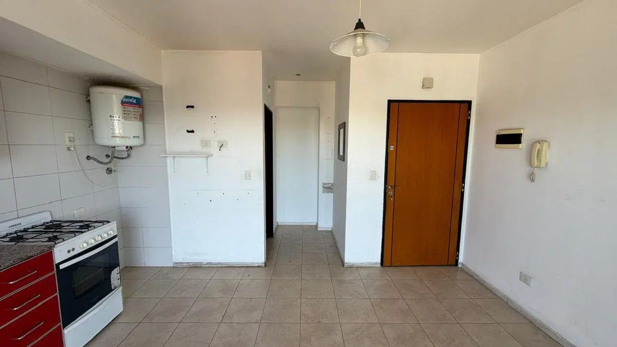 OPORTUNIDAD! MONOAMBIENTE EN VENTA EN LINIERS 2