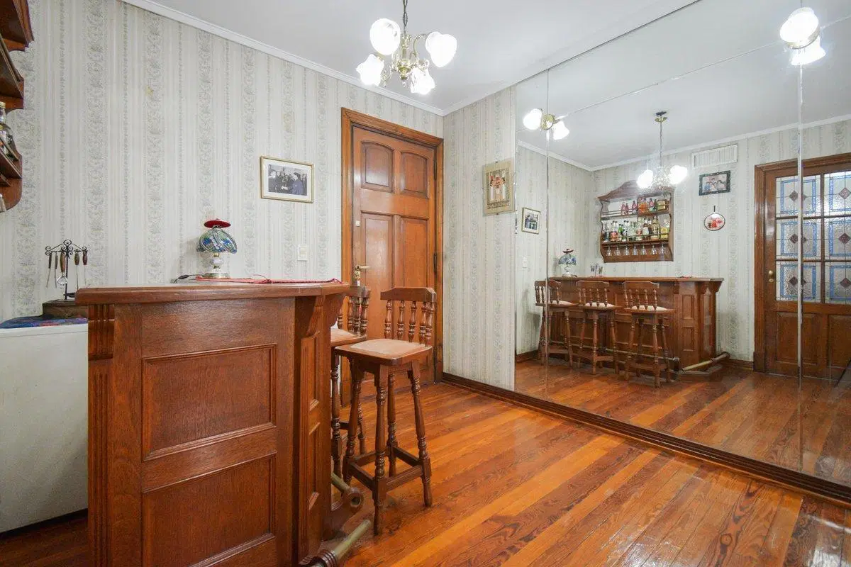 Venta DPTO Semipiso 6 ambientes en Monserrat 5