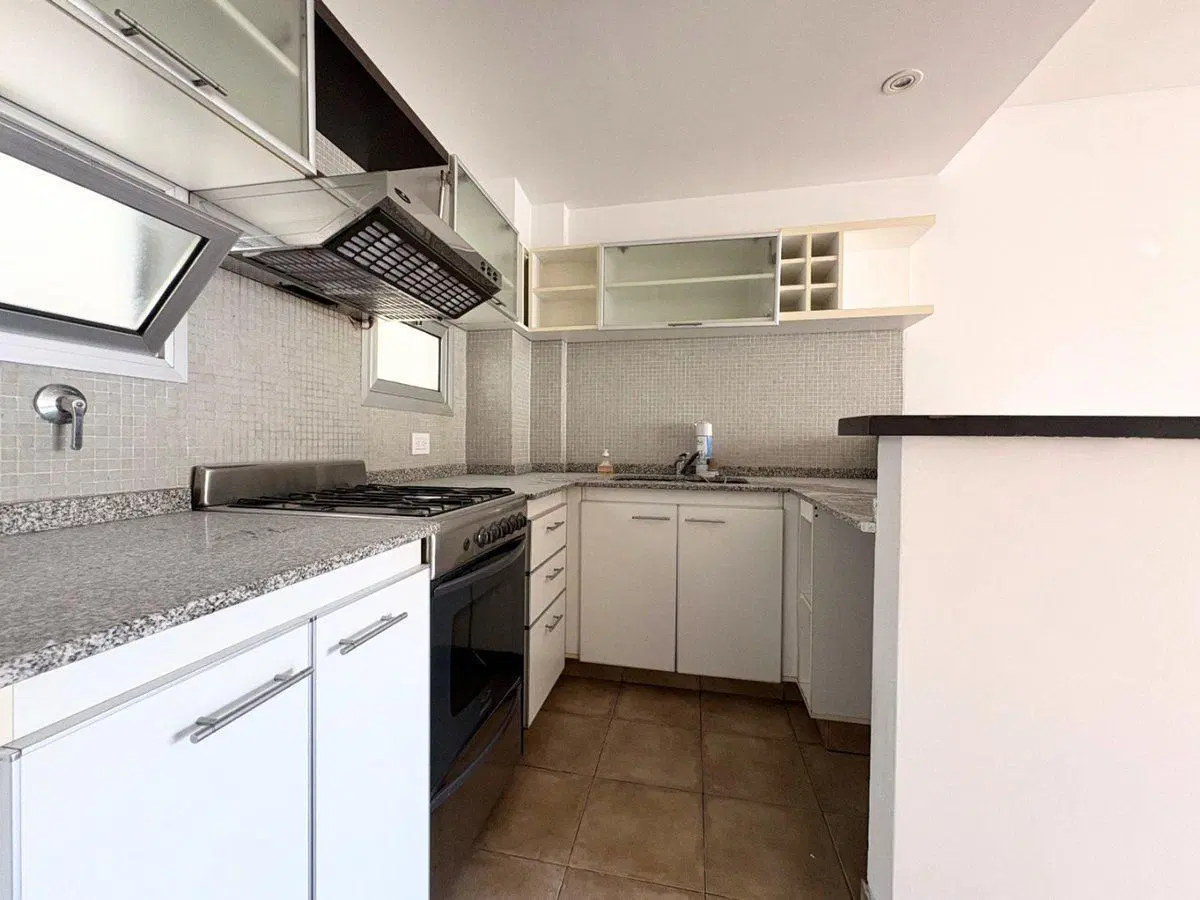 DPTO 3 AMB EN VENTA EN FLORES - BALCON Y AMENITIES 5