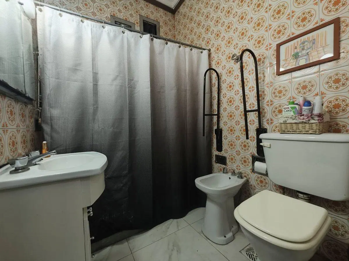 Venta Casa C/local- 4 ambientes en San Martin 2