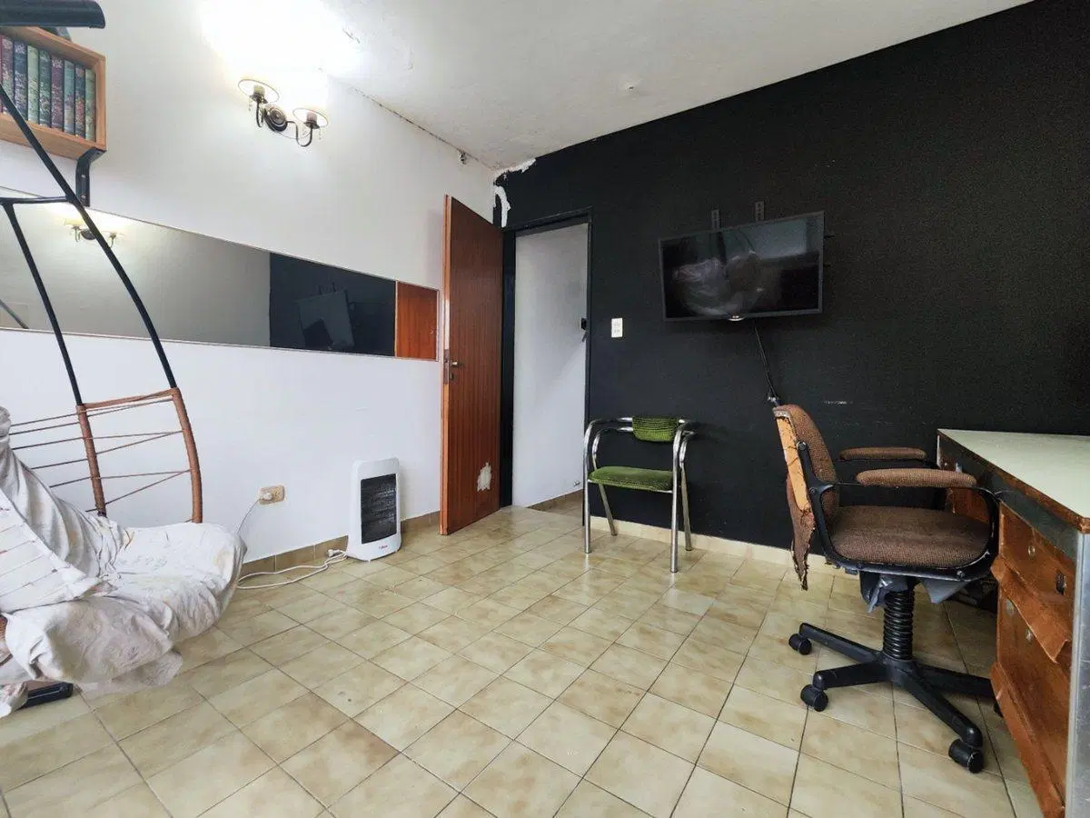 Casa-DOBLE VIVIENDA+ESPACIO PROFESIONAL-Temperley 3