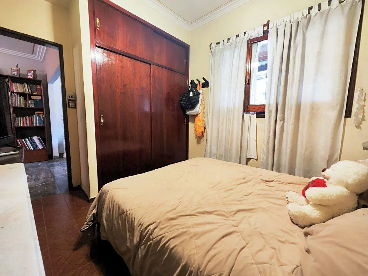 Casa 4 amb en venta - Haedo - Terraza y cocheras 3