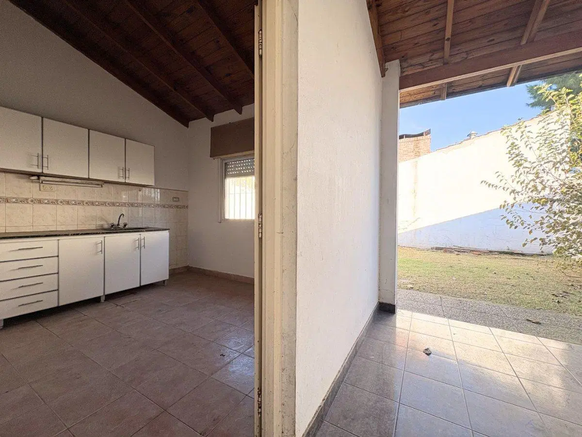 Casa 3 Ambientes Venta Hurlingham Financia Permuta 4