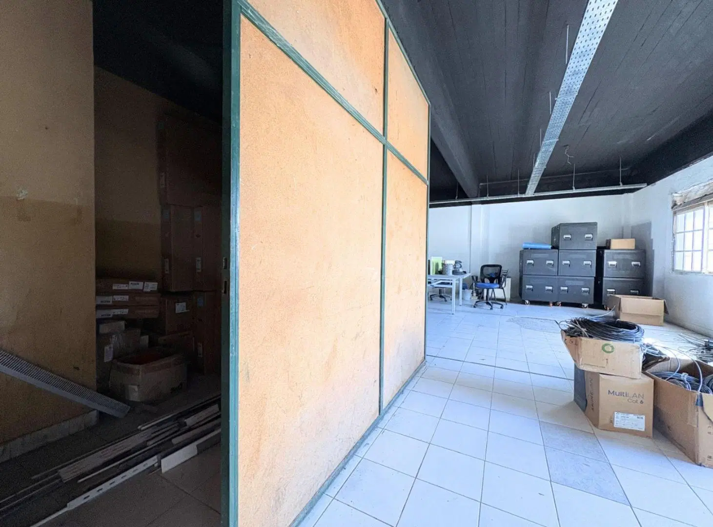 Venta Excelente Galpón en Villa Martelli 2