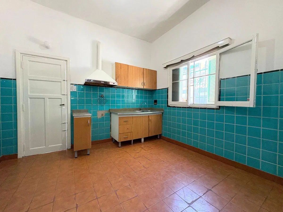 Casa 3 Ambientes Venta - Solano Cochera y Patio 5