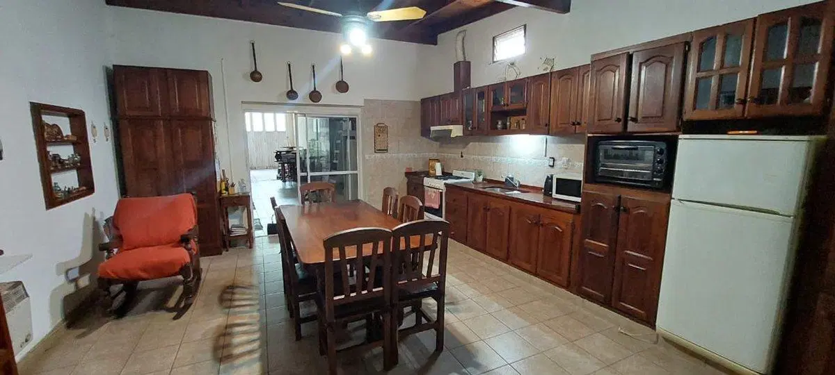 Venta Casa con Gran Terreno - Tigre 4