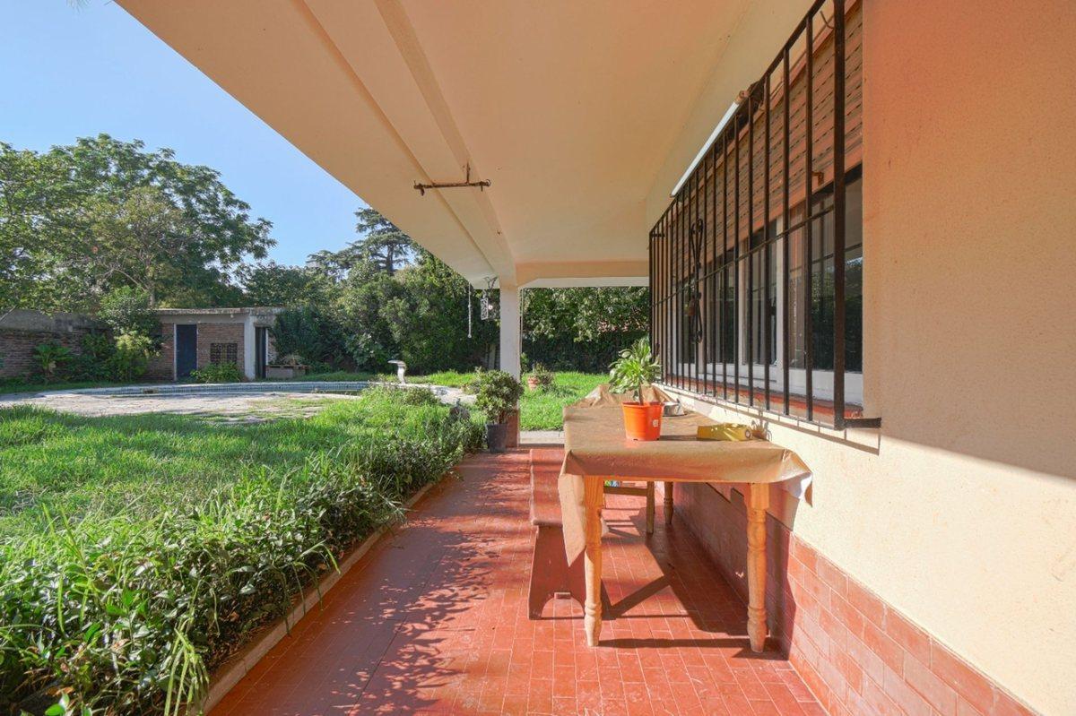 Foto de Casa en venta en Luis Guillón, amplio terreno, imagen 2