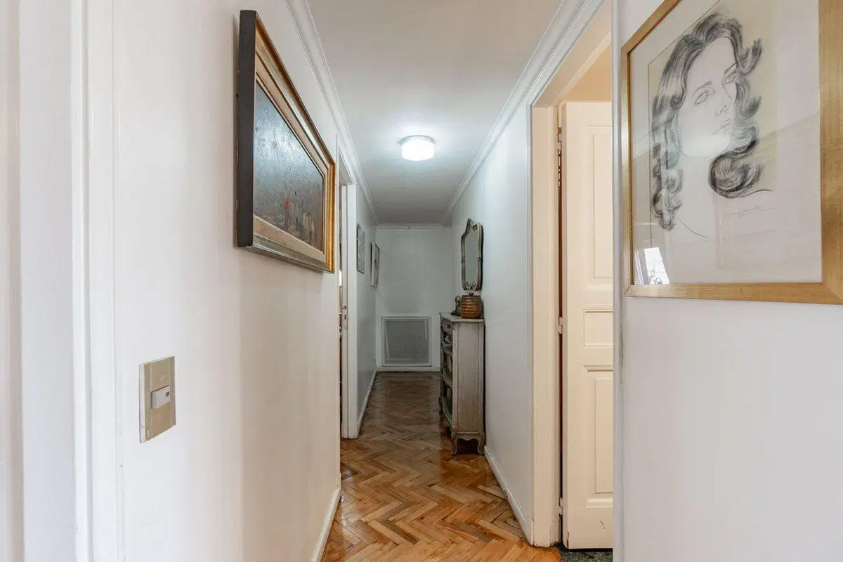DEPARTAMENTO 4 AMB EN VENTA EN BELGRANO C/COCHERA 5