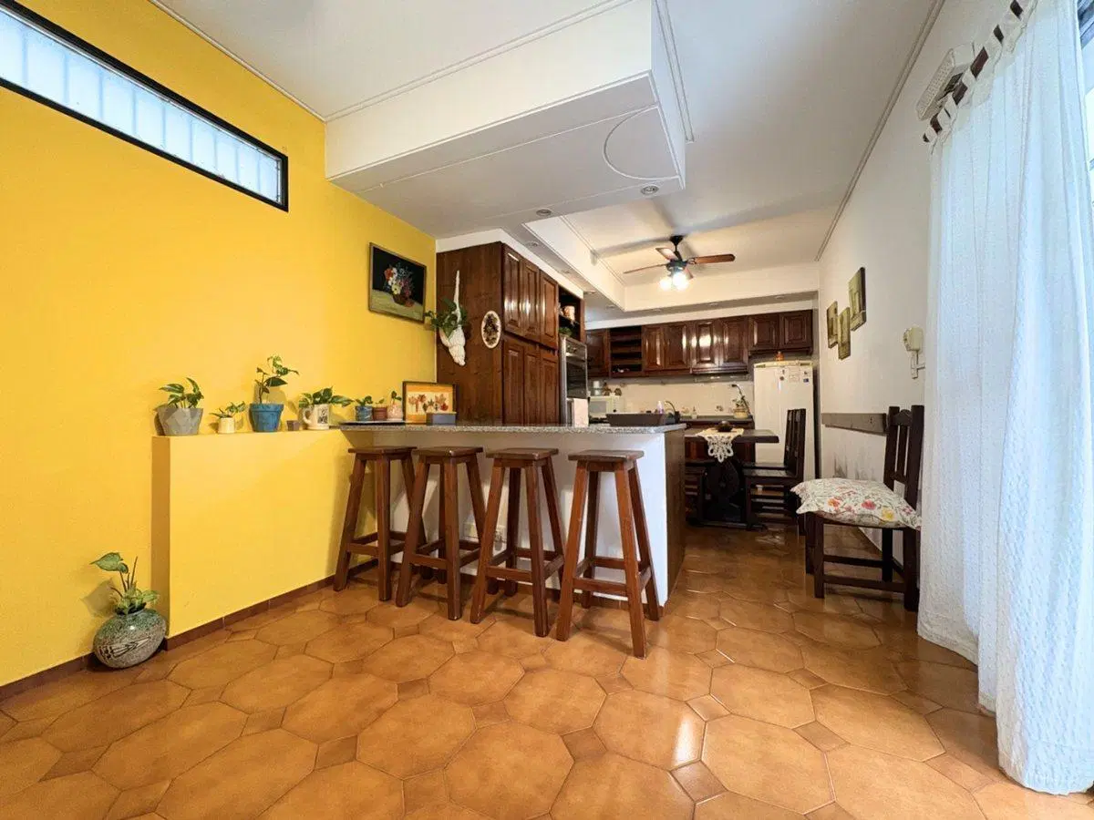 Casa 4 Ambientes Venta - Florida Patio y Terraza 4