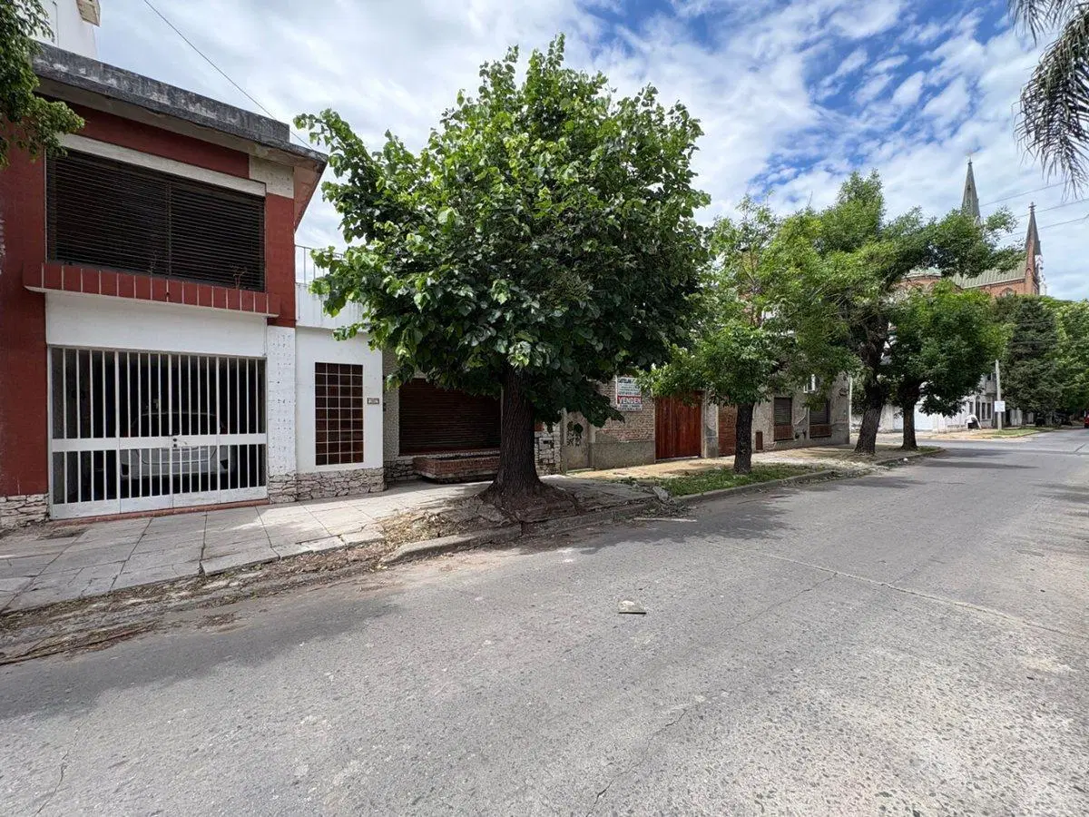 Venta Casa Santos Lugares, 5 ambientes a remodelar 4