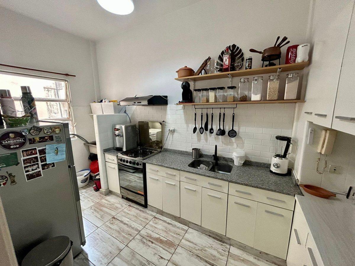 Foto de DEPTO 2 AMBIENTES EN ALQUILER EN FLORES CON BALCON, imagen 3