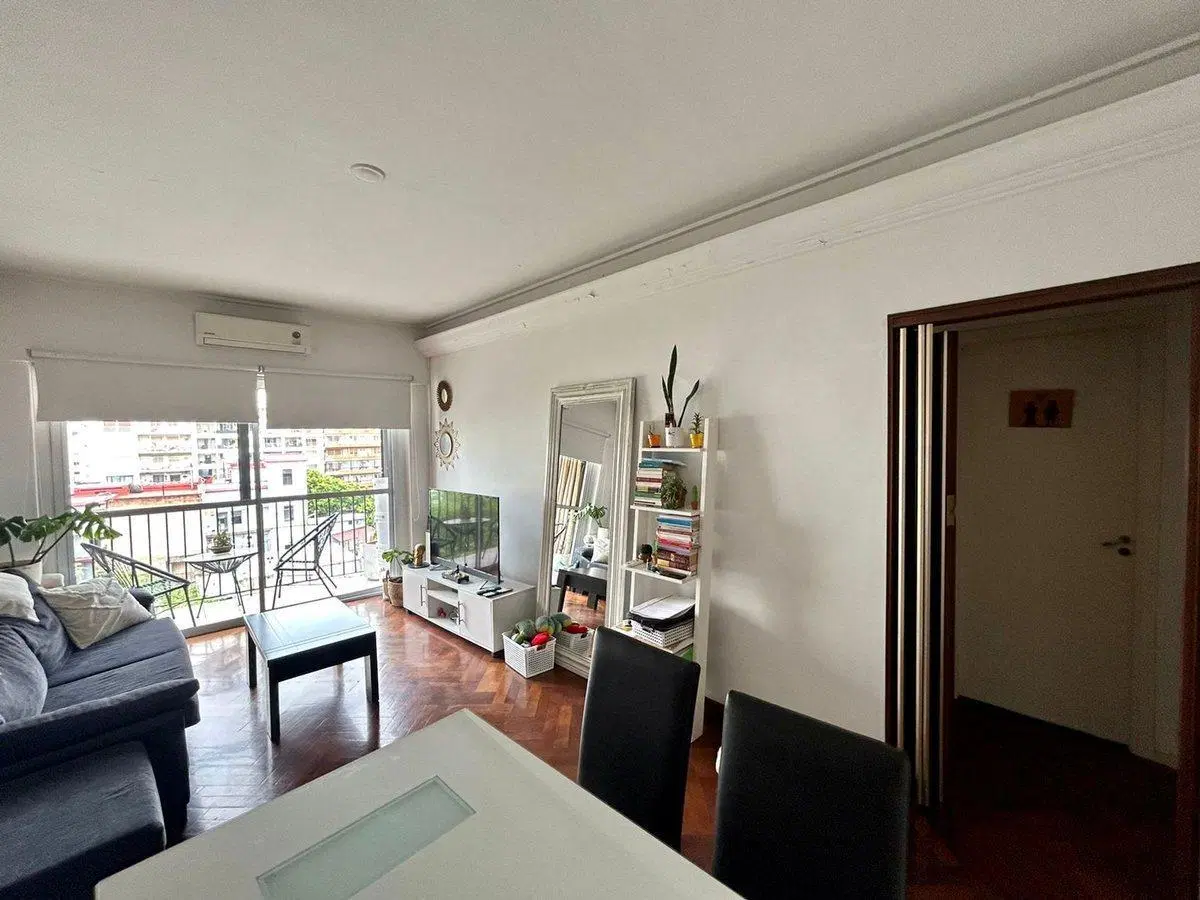 DEPTO 2 AMBIENTES EN ALQUILER EN FLORES CON BALCON 2
