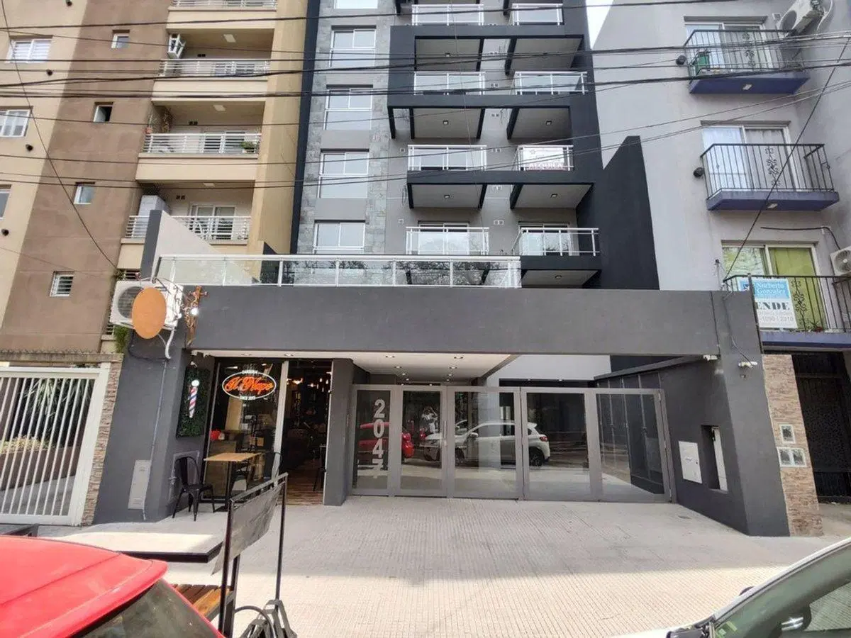 Venta de Cochera en Centro de Coronado 4