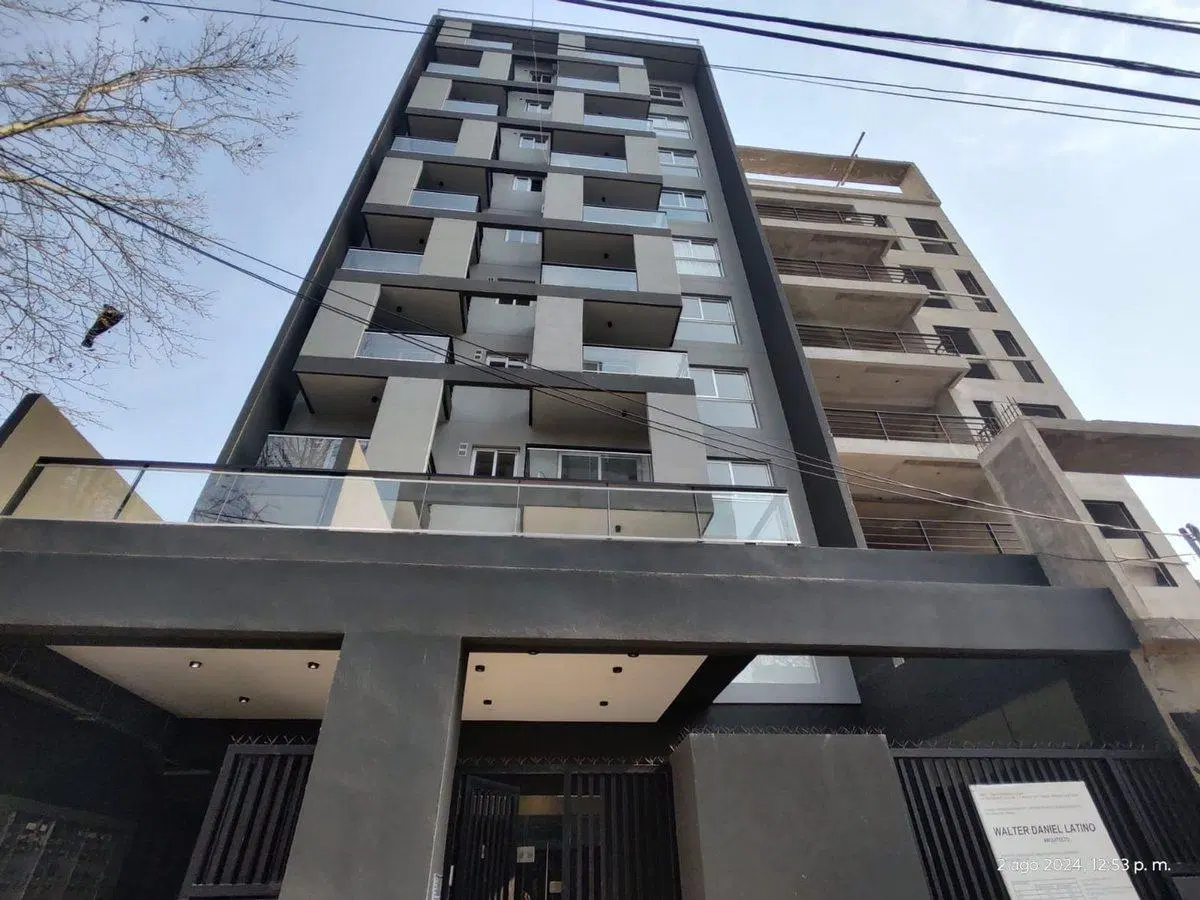 Venta Cochera  Cubierta En Planta Baja 2