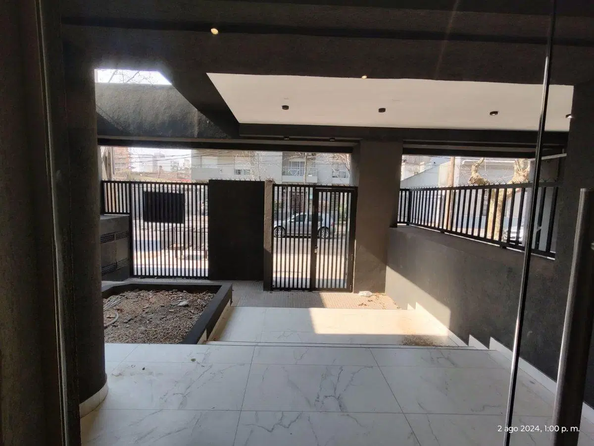 Venta Cochera  Cubierta En Planta Baja 3