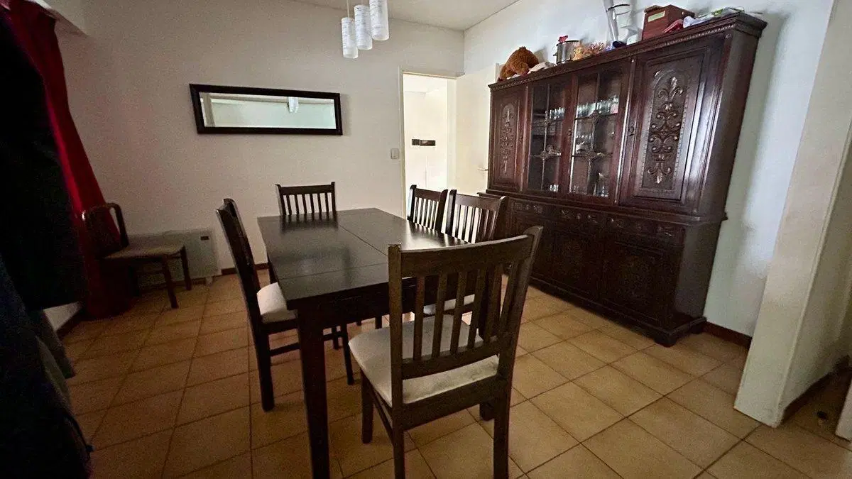 VENTA CASA +4 AMB PILETA VICENTE LOPEZ 5