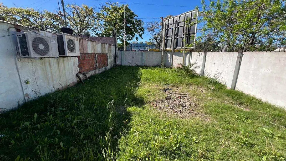 LOTE/TERRENO CON LOCAL VENTA EN CASEROS- INVERSION 4