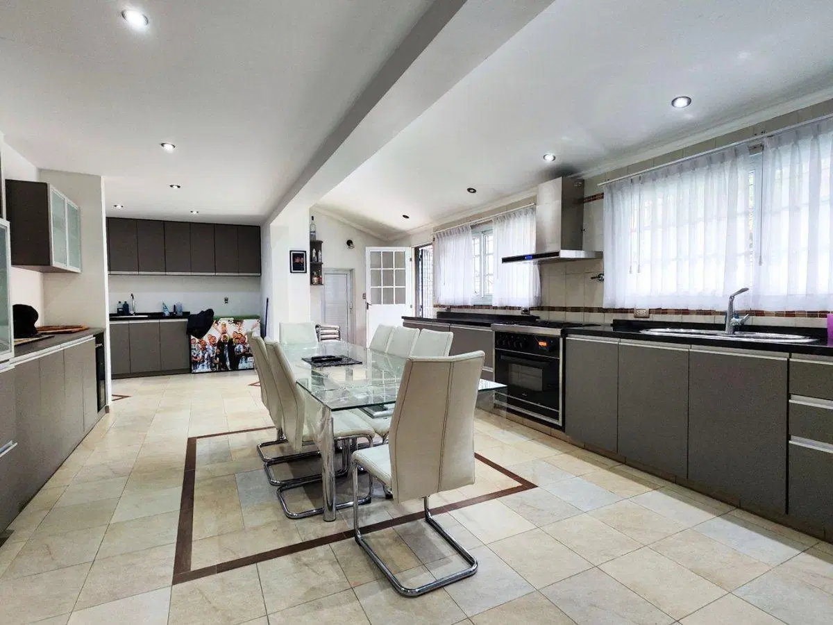 Casa 4 amb en venta - Ramos Mejía - Parque Pileta 4